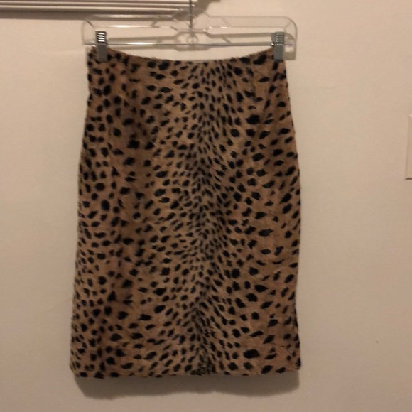 Oscar De La Renta Leopard Print Skirt - Picture 2 of 4